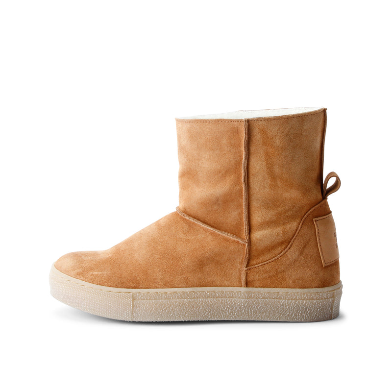 NICKI SUEDE BOOTIE WHISKY