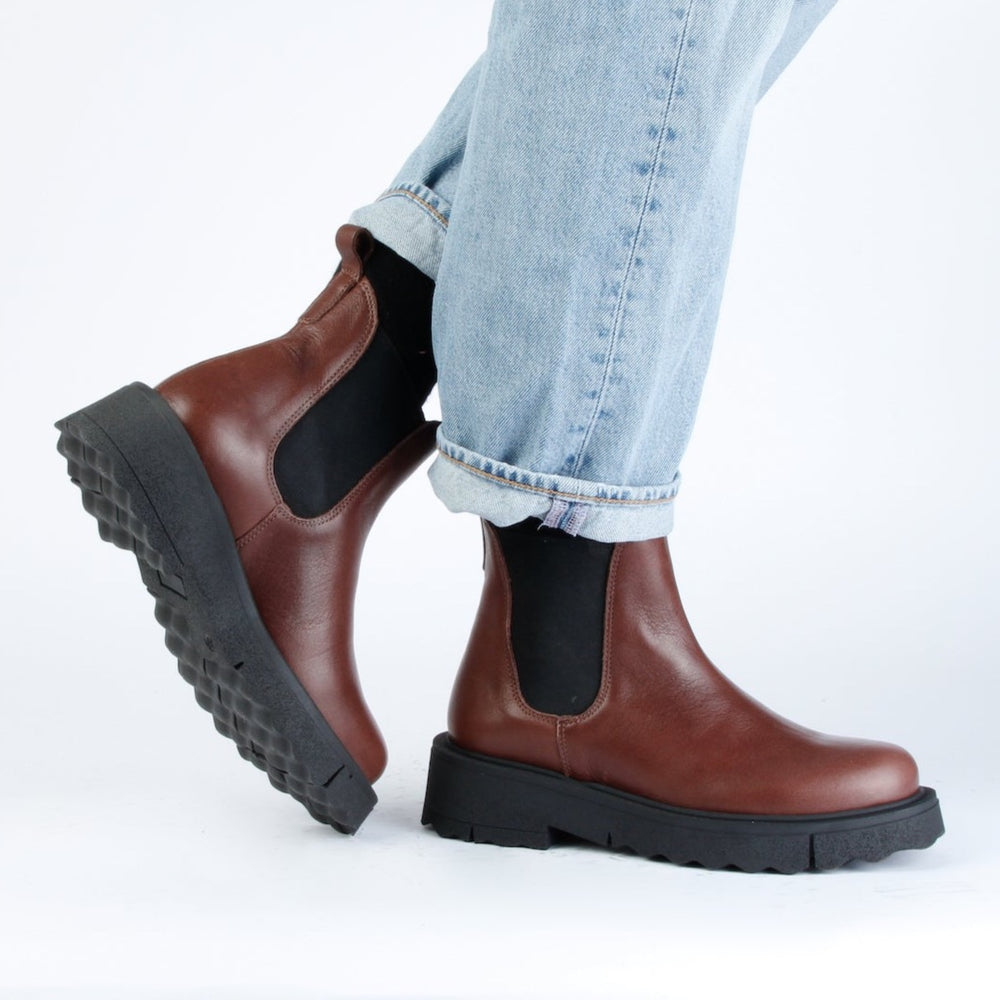 yuki YUKI CHELSEA BOOT CHOCOLATE – Grand Step Shoes