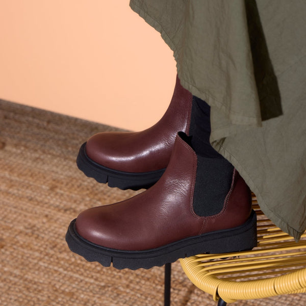 YUKI CHELSEA BOOT CHOCOLATE