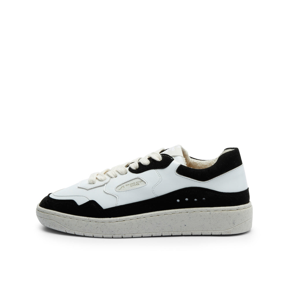 LEVEL APPLE SNEAKER BLACK WHITE – Grand Step Shoes